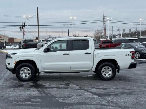 2022 Nissan Frontier S