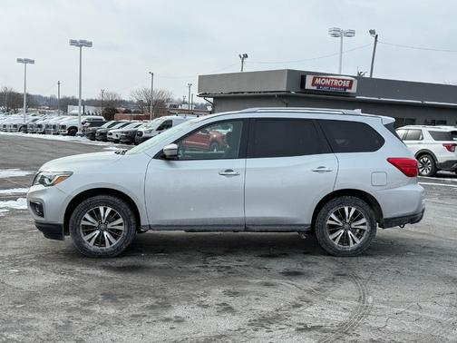 2019 Nissan Pathfinder S