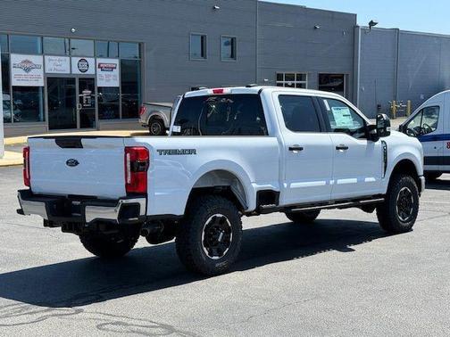2025 Ford F-350 XLT