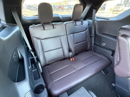 Gray Metallic 2025 Ford Explorer Platinum