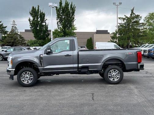 2025 Ford F-350 XLT