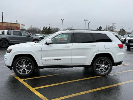 2018 Jeep Grand Cherokee Sterling Edition