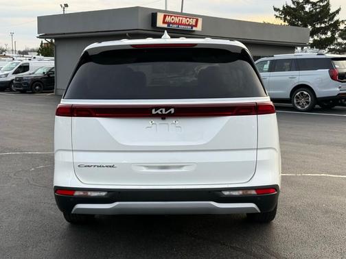 2022 Kia Carnival EX
