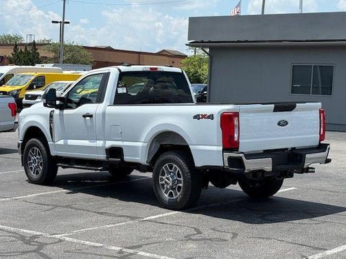 2025 Ford F-350 XLT