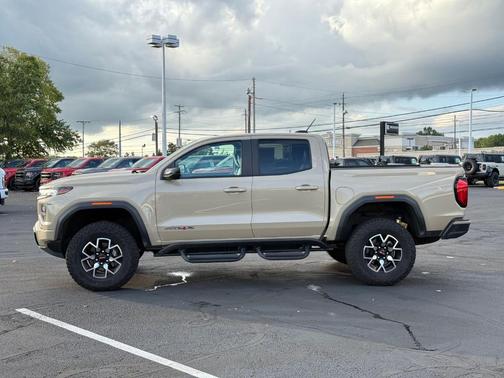 2023 GMC Canyon AT4X