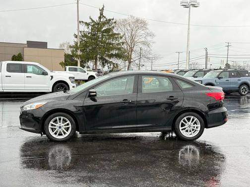 Shadow Black 2017 Ford Focus SE