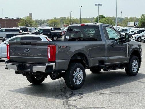2025 Ford F-350 XLT