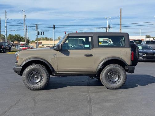 2025 Ford Bronco Base