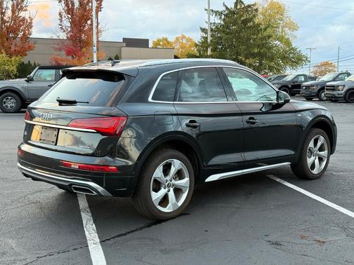 2022 Audi Q5 45 S line Prestige