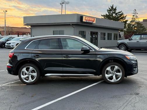 2022 Audi Q5 45 S line Prestige
