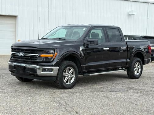 Black Metallic 2025 Ford F-150 XLT
