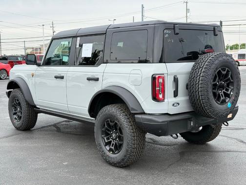 Avalanche 2026 Ford Bronco Badlands