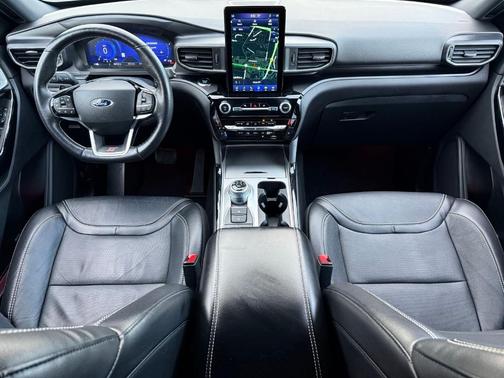 Gray Metallic 2023 Ford Explorer ST