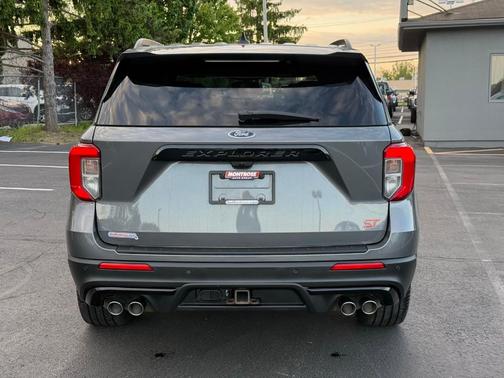 Gray Metallic 2023 Ford Explorer ST