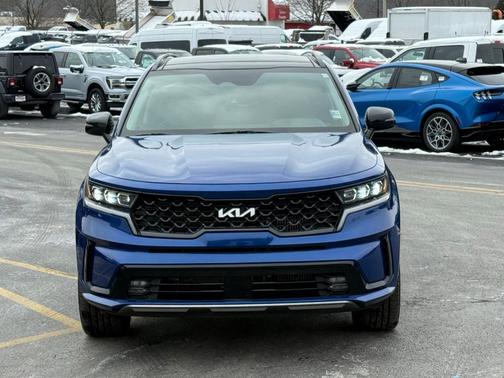 2022 Kia Sorento SX