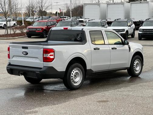 2025 Ford Maverick XL