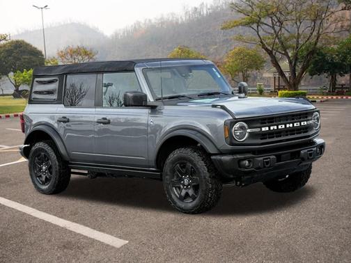 2023 Ford Bronco Black Diamond