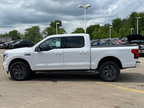 2025 Ford F-150 Lightning Flash