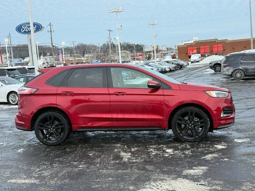 2020 Ford Edge ST