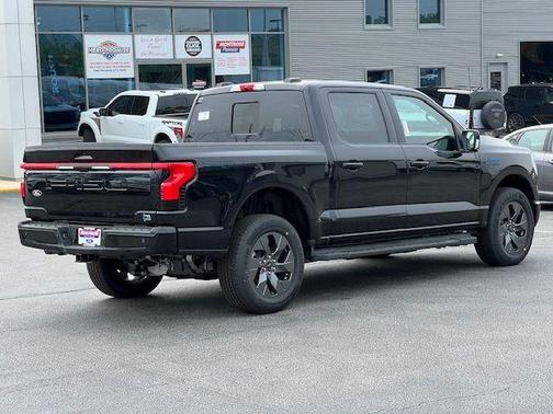 2025 Ford F-150 Lightning LARIAT