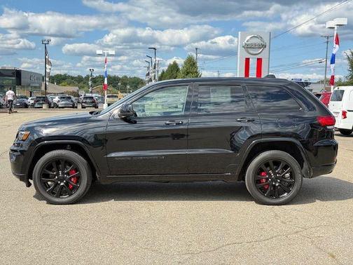 2022 Jeep Grand Cherokee WK Laredo