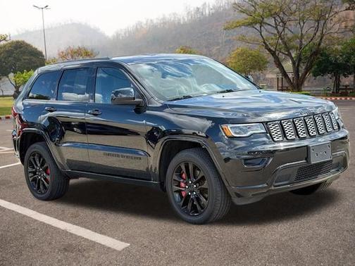 2022 Jeep Grand Cherokee WK Laredo