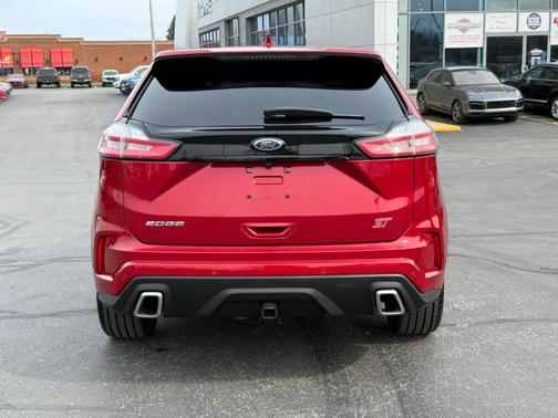 2020 Ford Edge ST