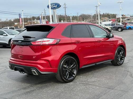 2020 Ford Edge ST