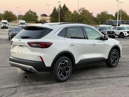 2025 Ford Escape Platinum
