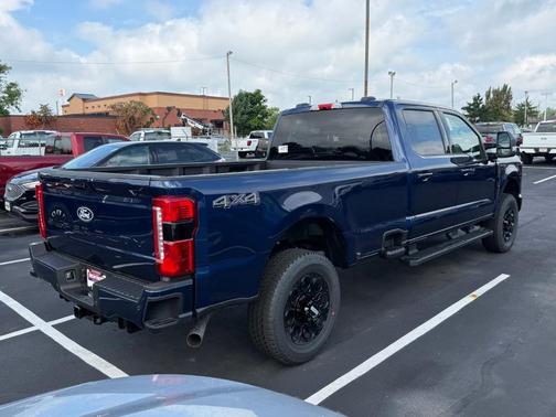 Neptune Blue 2027 Ford F-350 XLT