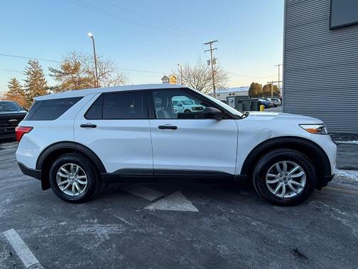 2021 Ford Explorer Base