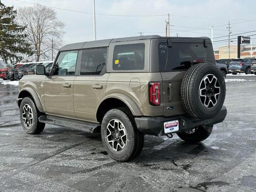 2025 Ford Bronco Outer Banks