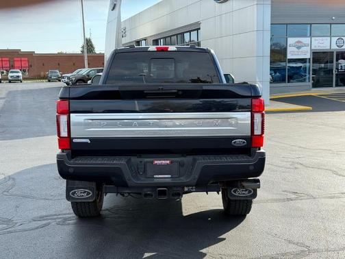2022 Ford F-350 Platinum