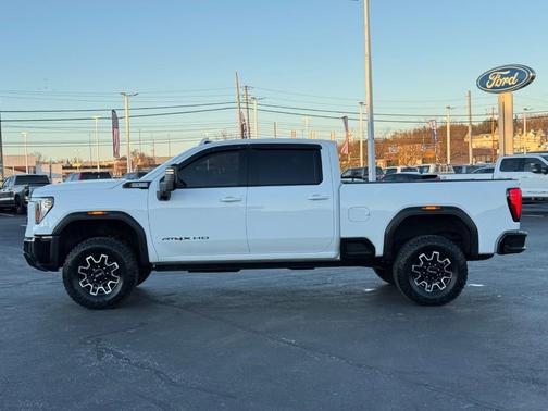 2024 GMC Sierra 2500 AT4X