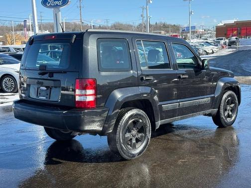 2011 Jeep Liberty Sport