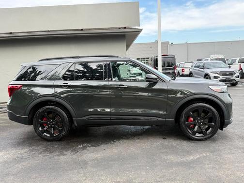 Green Metallic 2023 Ford Explorer ST