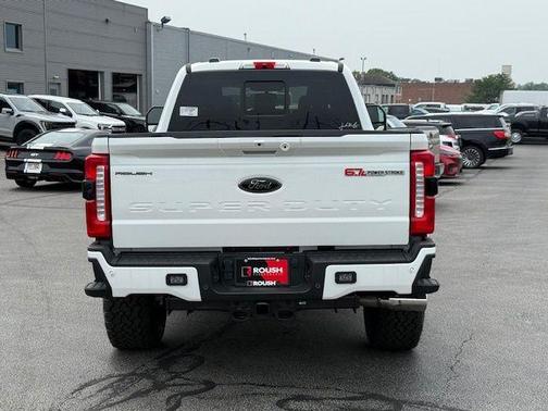 2025 Ford F-350 Lariat Super Duty