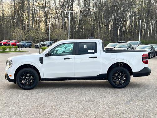 Oxford White 2026 Ford Maverick XLT