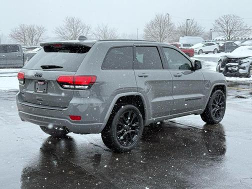 2020 Jeep Grand Cherokee Altitude