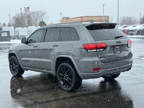 2020 Jeep Grand Cherokee Altitude