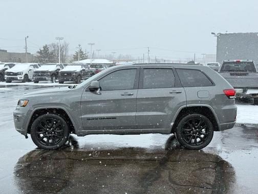 2020 Jeep Grand Cherokee Altitude