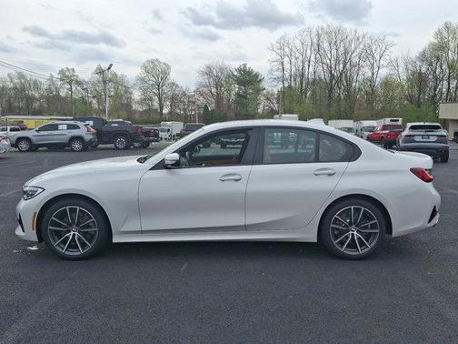 2022 BMW 330 i xDrive