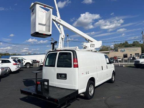 2009 Chevrolet Express 3500 Cargo