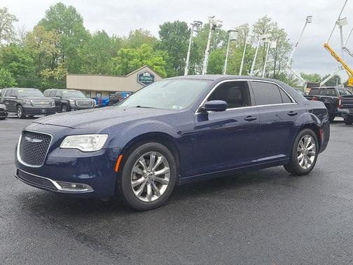 2016 Chrysler 300 Limited