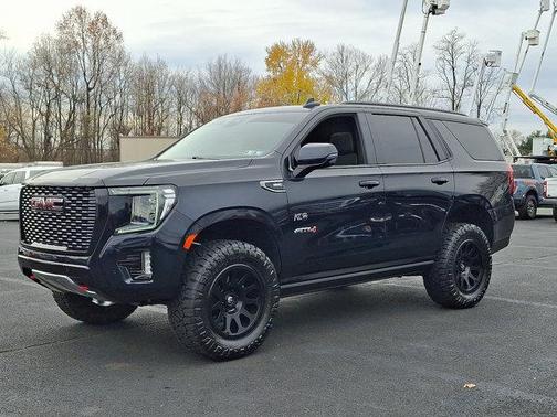 2023 GMC Yukon AT4