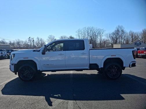 2024 GMC Sierra 2500 AT4