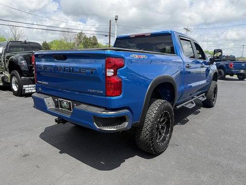 2022 Chevrolet Silverado 1500 Custom