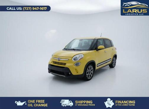 Giallo (Yellow) 2014 FIAT 500L Trekking