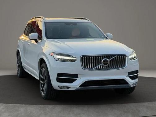 2018 Volvo XC90 T5 Momentum
