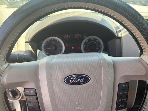 2009 Ford Escape XLT